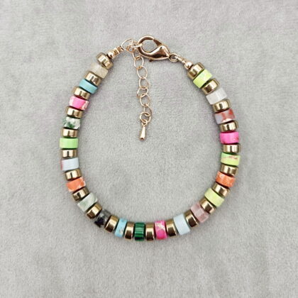 Браслет из полудрагаценных и поделочных самоцветов